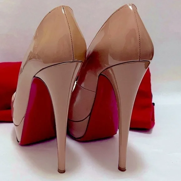 Christian Louboutin, Lady Peep 140 Nude Patent peep toe pump. EU 37.5 - Picture 12 of 13